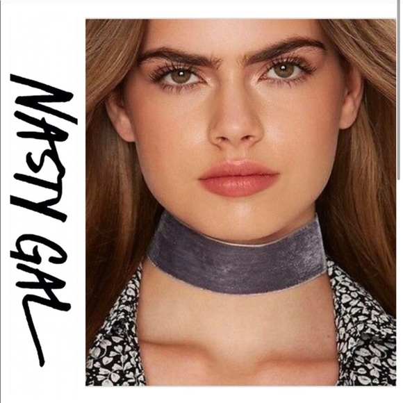 Nasty Gal Jewelry - 💕SALE💕 NWT Nasty Gal Silver Gray Velvet Choker